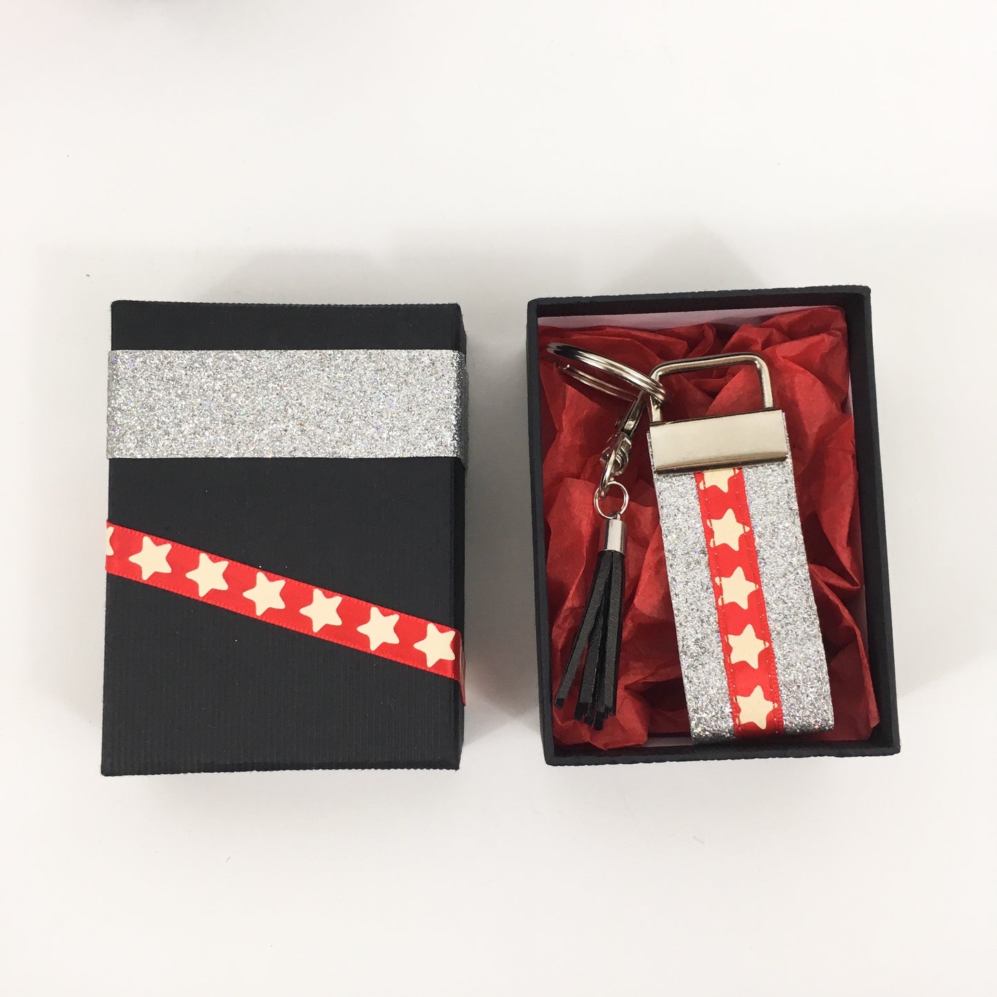 Bijou de sac / porte clefs avec sa boite assortie