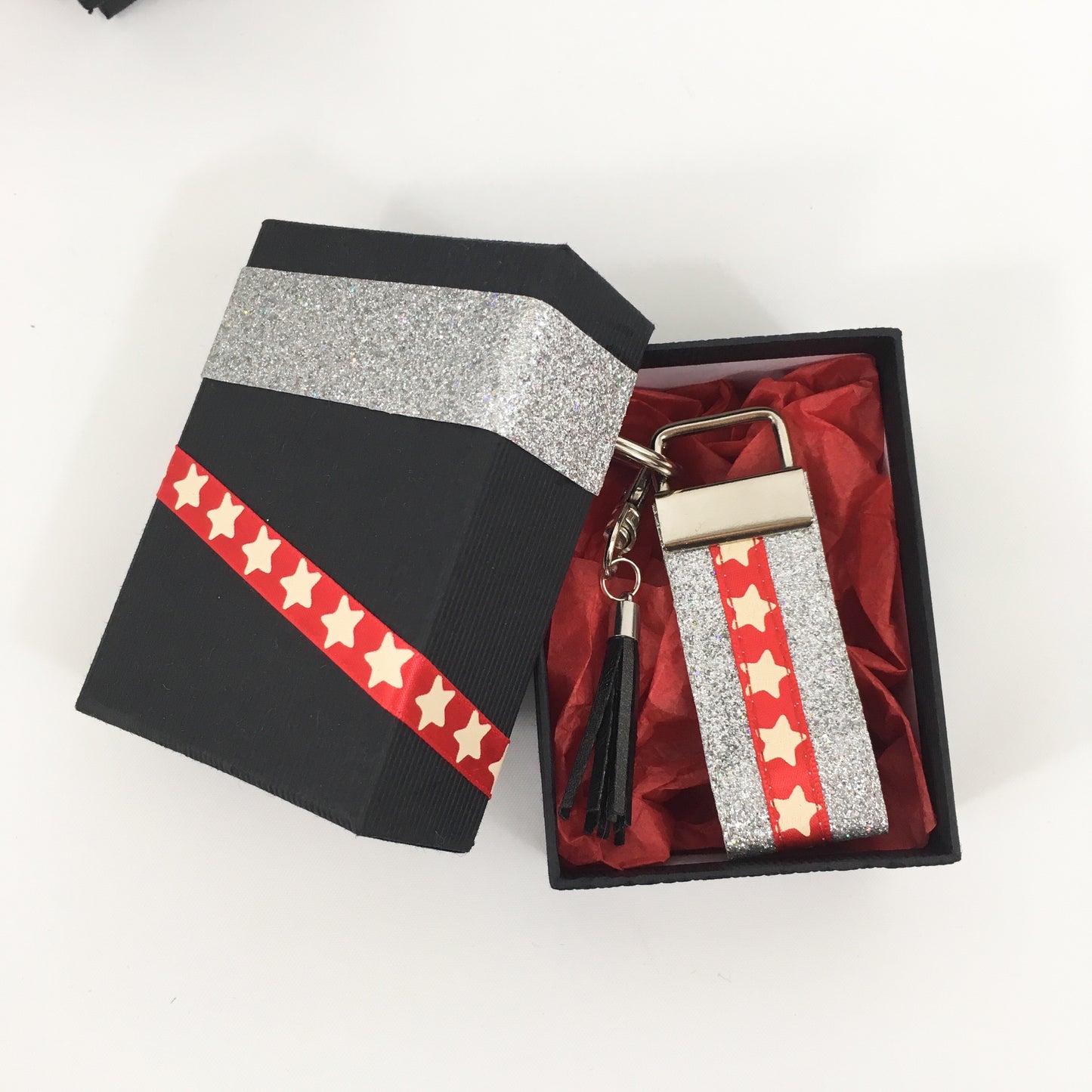Bijou de sac / porte clefs avec sa boite assortie